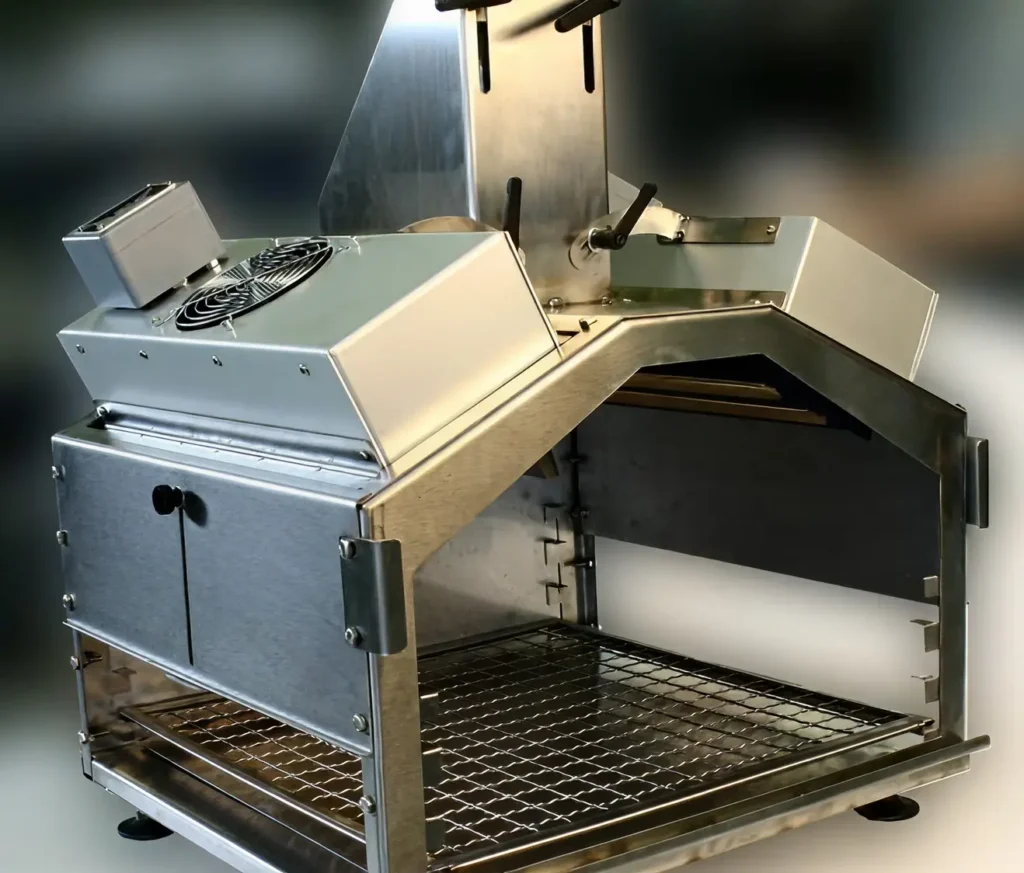 Compact infrared oven