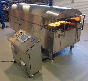 Pilot oven for baking baguettes and other bread with hard crusts